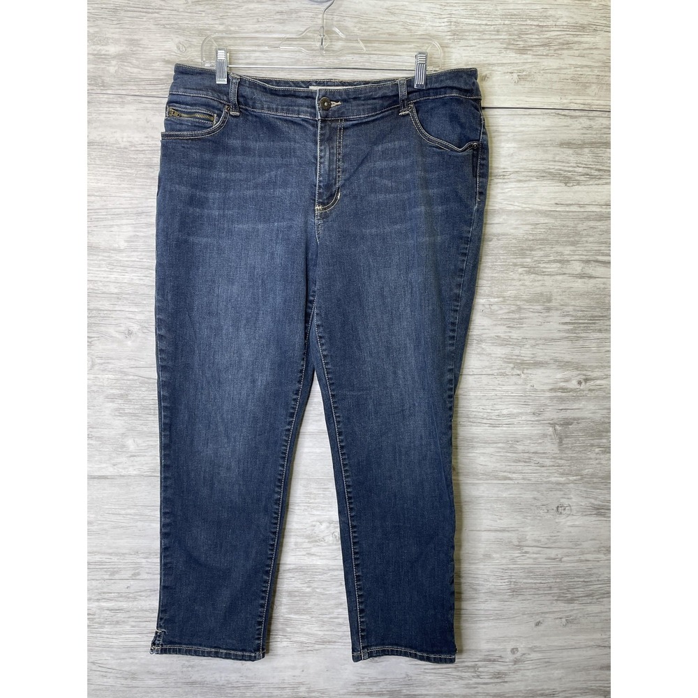 Chicos Platinum Denim Jeans Womens 2.5 Blue Ultimate Mid Rise Straight Stretch